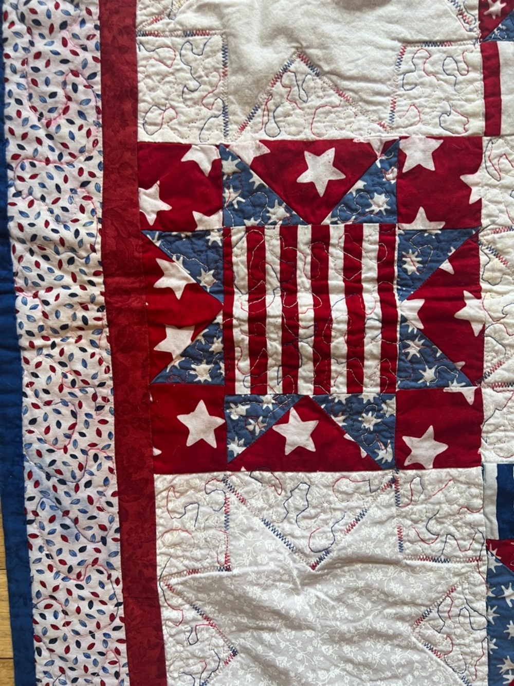 Quilt - Red, White & Blue - Picture 9 of 11